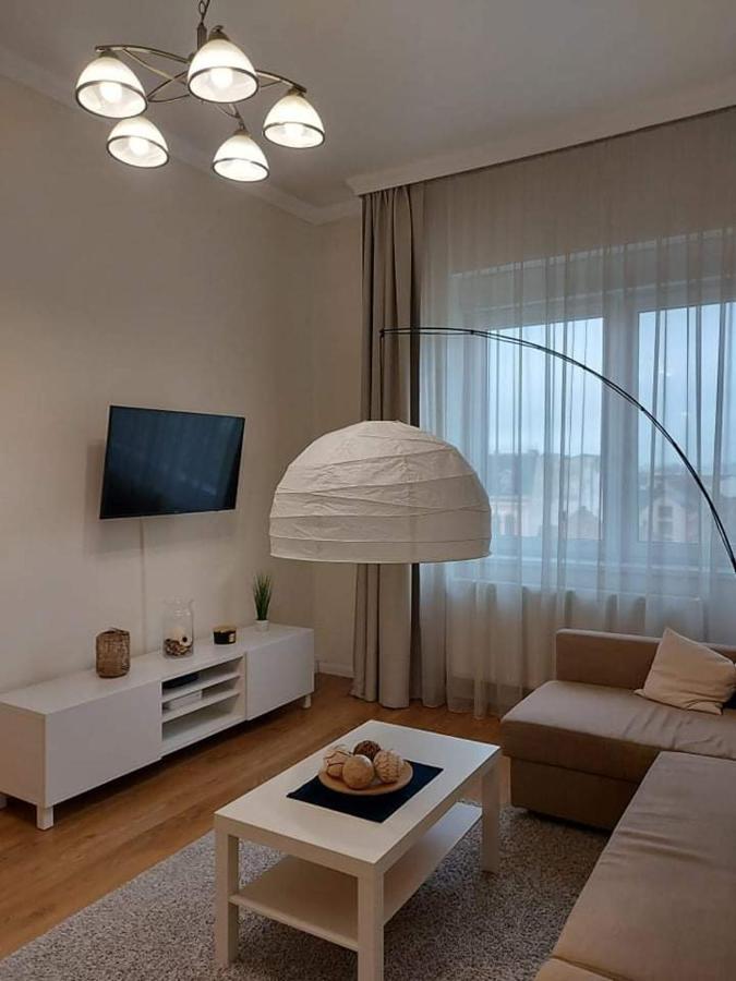 Alfoeldi Palace Apartman Debrecen Bagian luar foto