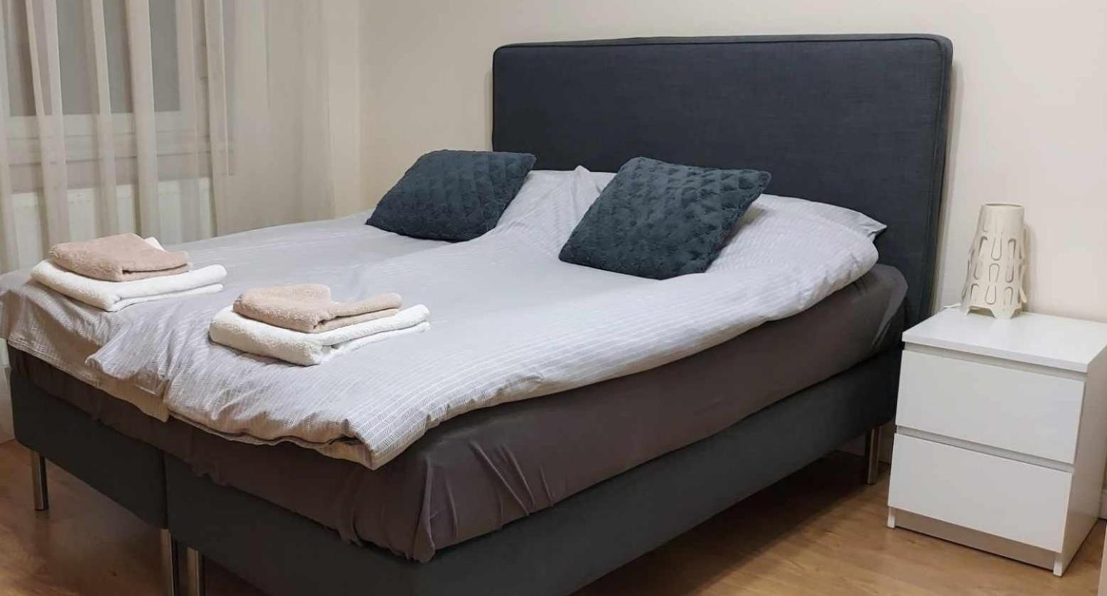 Alfoeldi Palace Apartman Debrecen Bagian luar foto