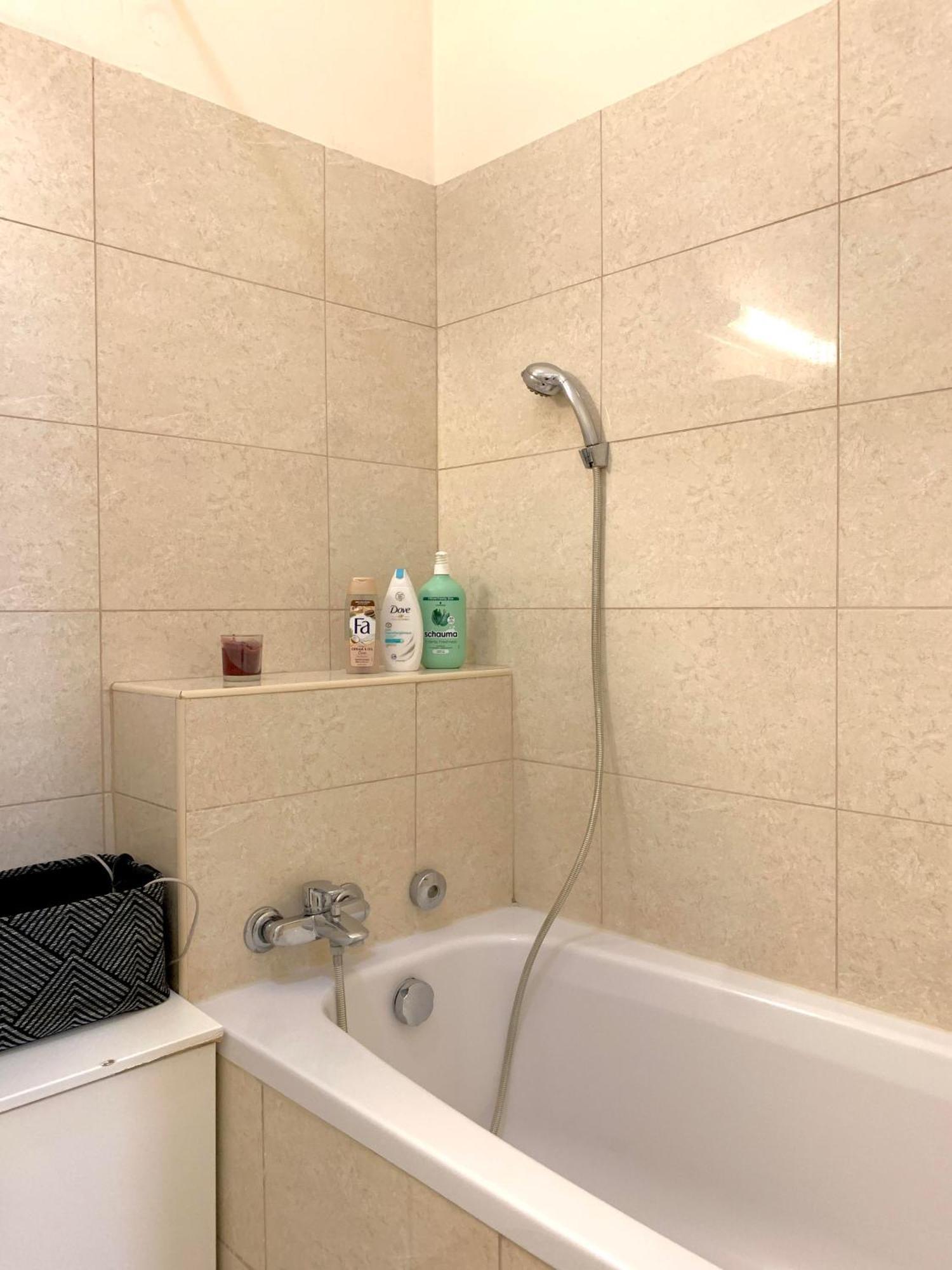 Alfoeldi Palace Apartman Debrecen Bagian luar foto